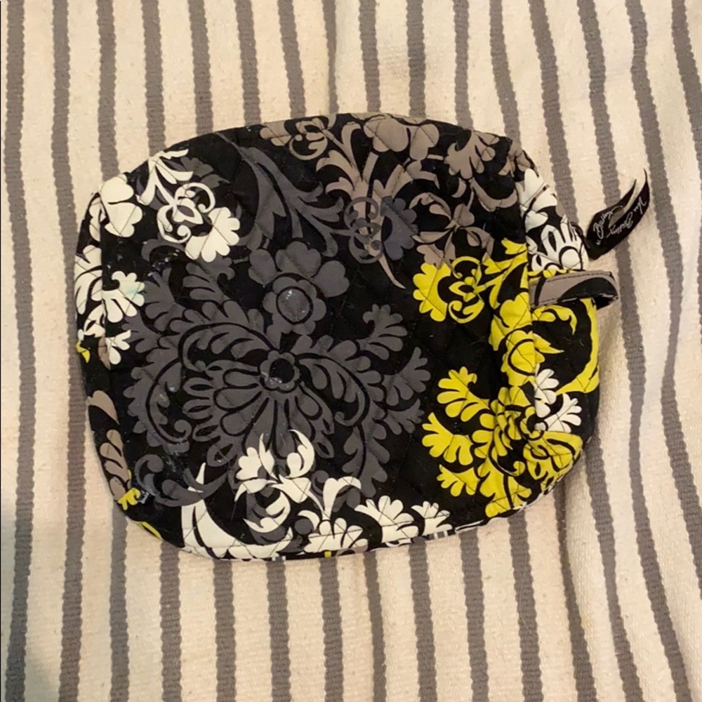 Medium Vera Bradley make up bag